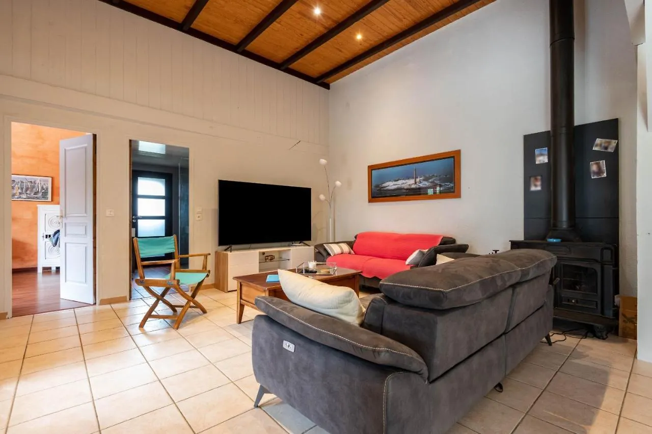 Grande Maison Pour 10 Avec Piscine A Sarzeau Nyaraló